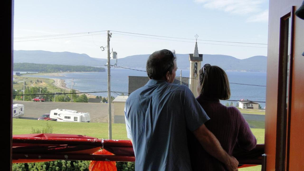 Auberge De Douglastown Gaspé Eksteriør bilde