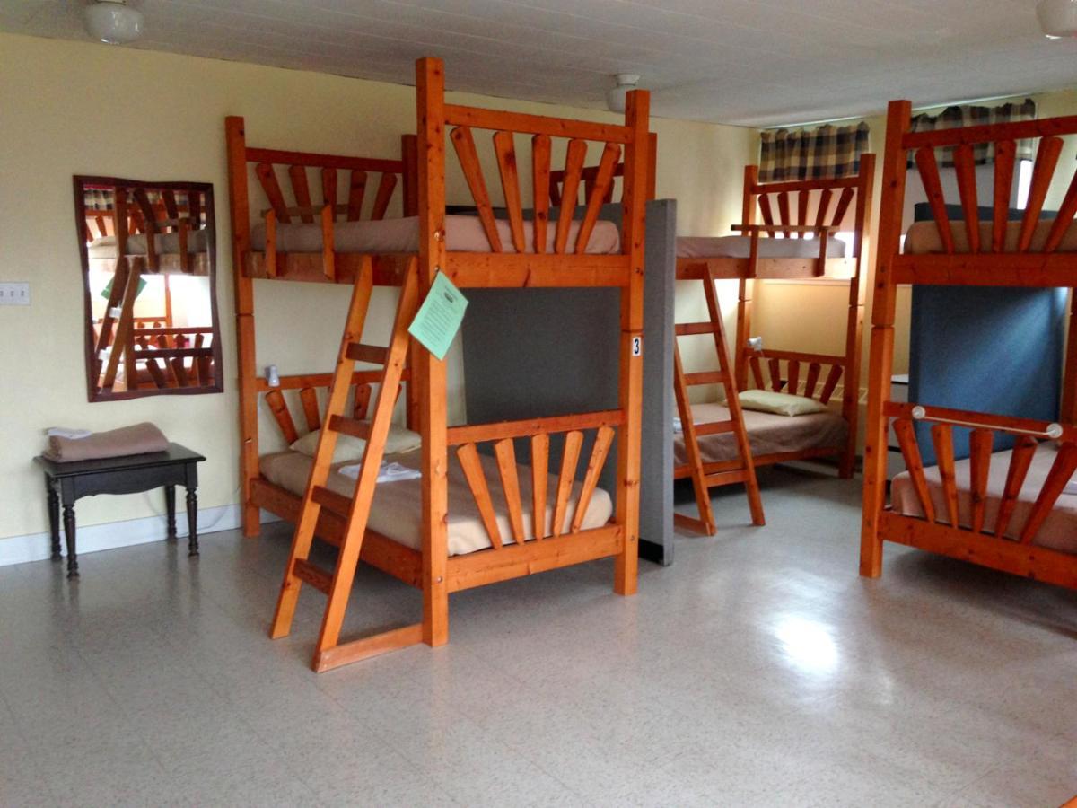Auberge De Douglastown Gaspé Eksteriør bilde
